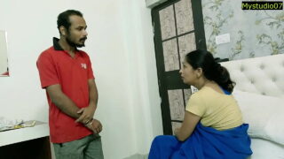 Indian Tamil Hard Fucking Pussy And Licked with Clear Hindi Audio