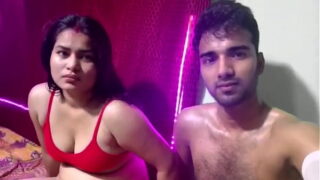 Indian tamil sexy bhabhi and lover fucking hot pussy mms