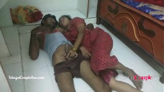 Madurai aan pakathu veetu wife kuthiyil ookum tamil fuck videos